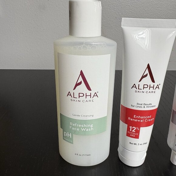 ALPHA Skin Care Lot Facial Moisturizer Renewal Cream Wrinkle Repair Face Wash - Picture 4 of 5